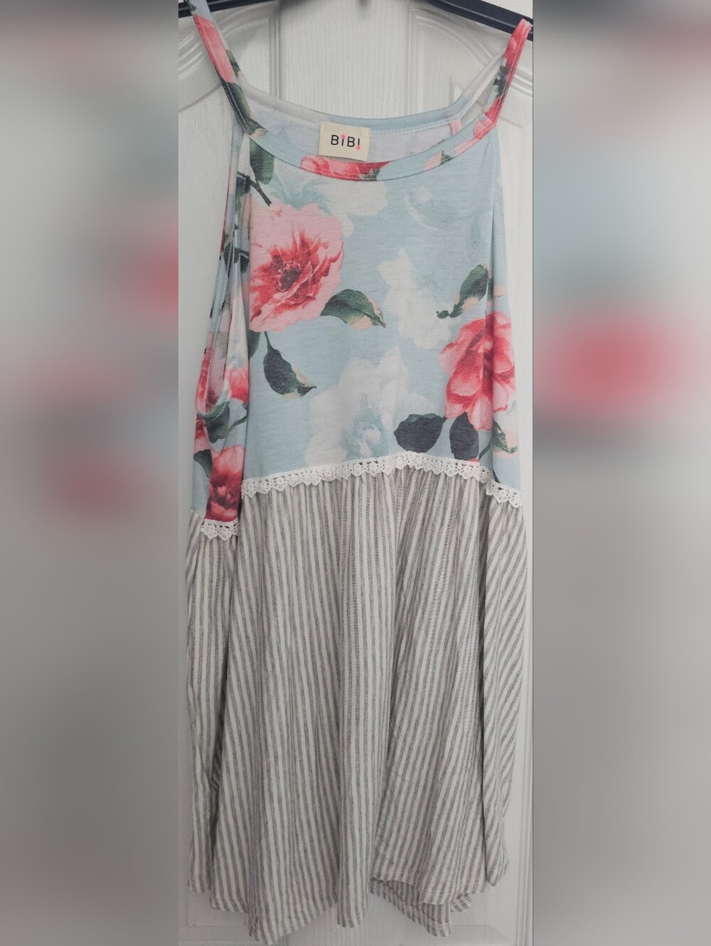 BiBi Light Blue Floral Tank Tunic with Pink Blooms Size Medium
